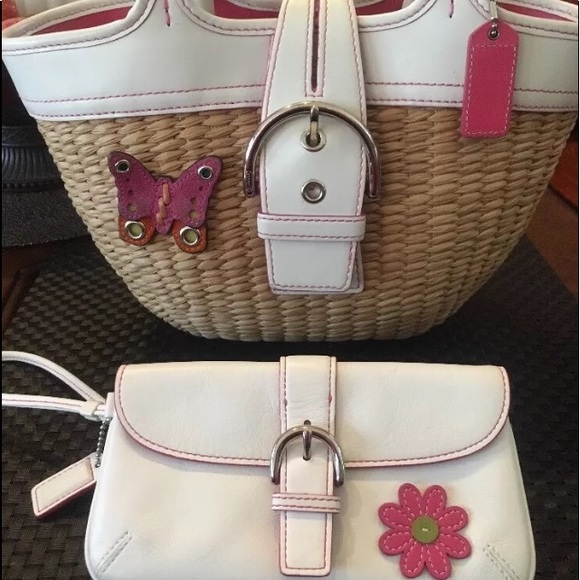 Coach Handbags - Coach white flower bucket strawWristlet wallet SET